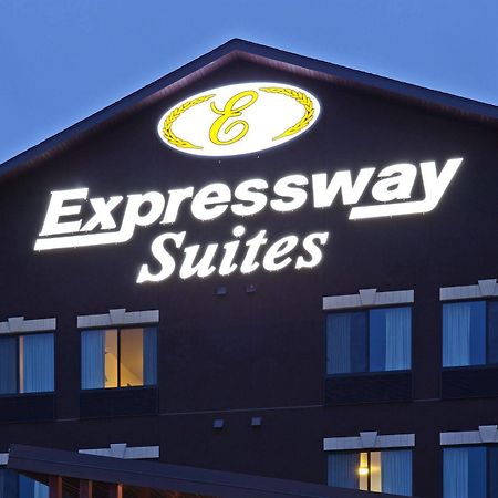 Grand Forks Lodge And Suites 外观 照片