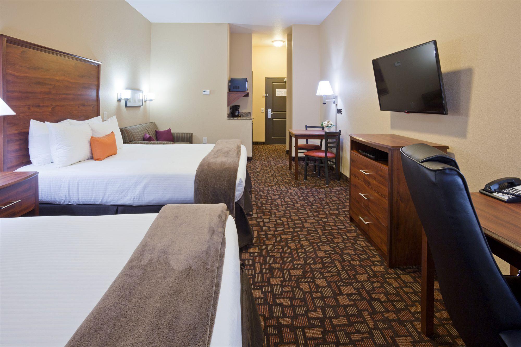 Grand Forks Lodge And Suites 外观 照片