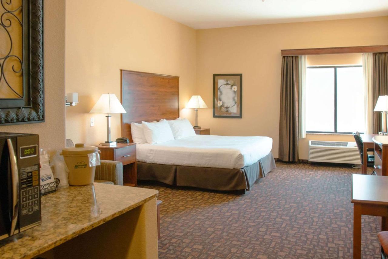 Grand Forks Lodge And Suites 外观 照片