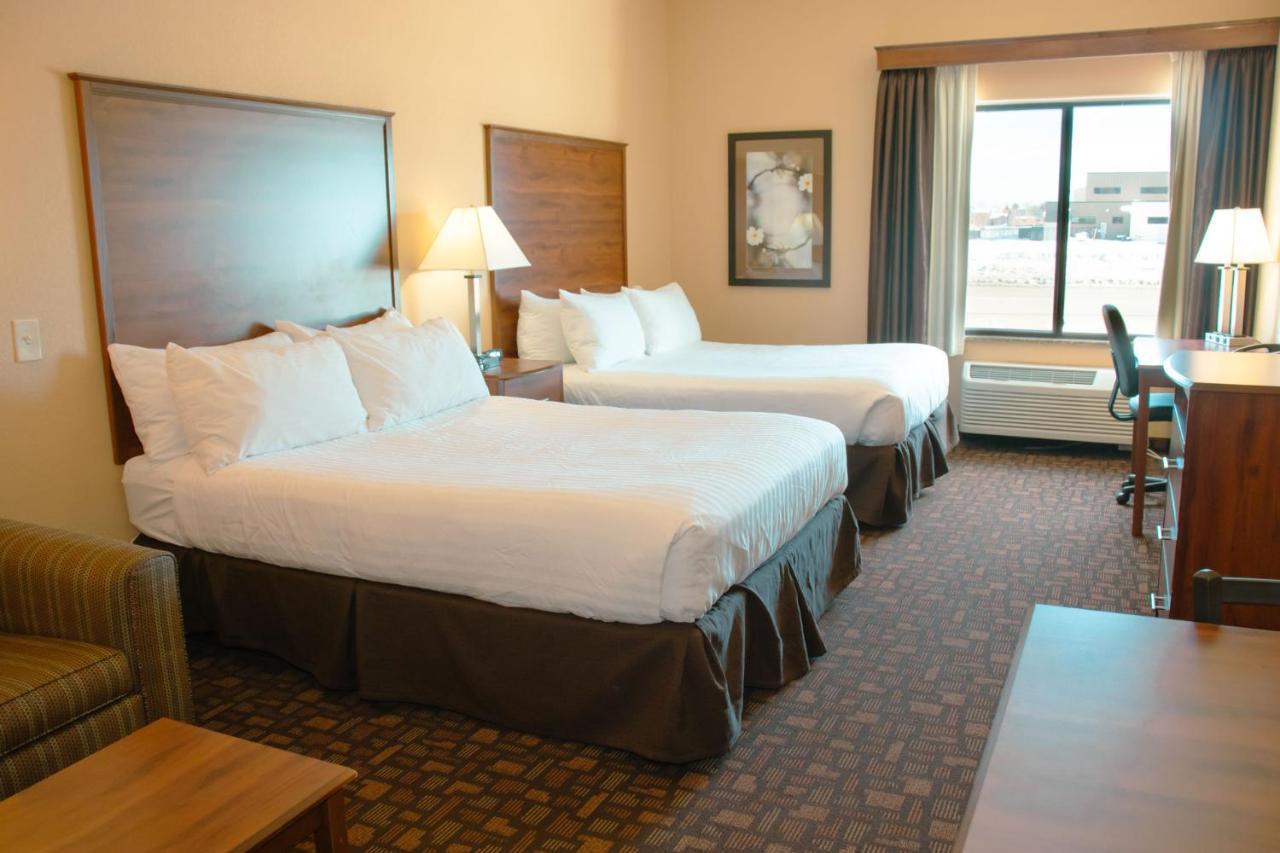 Grand Forks Lodge And Suites 外观 照片