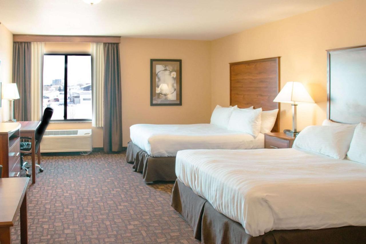 Grand Forks Lodge And Suites 外观 照片